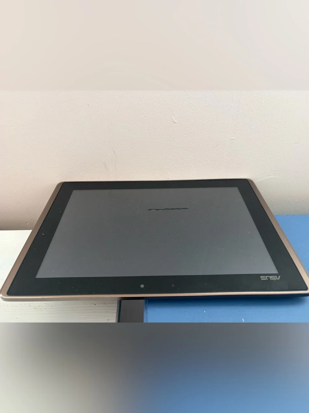 ASUS Eee Pad Transformer TF101 - 16GB Tablet (No Keyboard Dock)